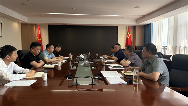 6月5日，安徽建工集團(tuán)赴集團(tuán)就雙方合作事宜開(kāi)展座談交流。洪董、潘總、余總參加座談。.jpg